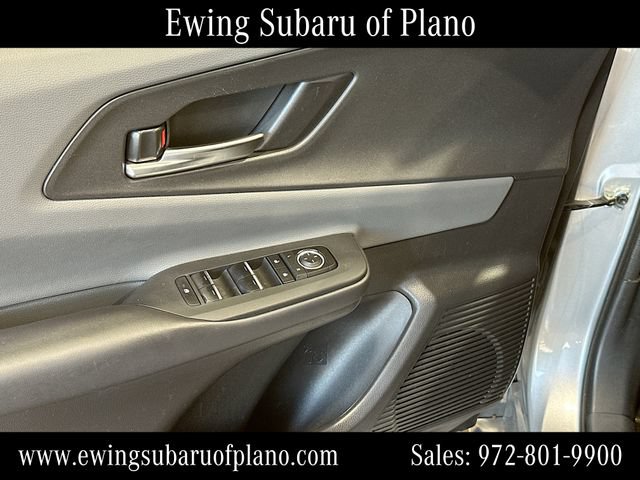 Used 2024 Toyota Prius XLE FWD image 17