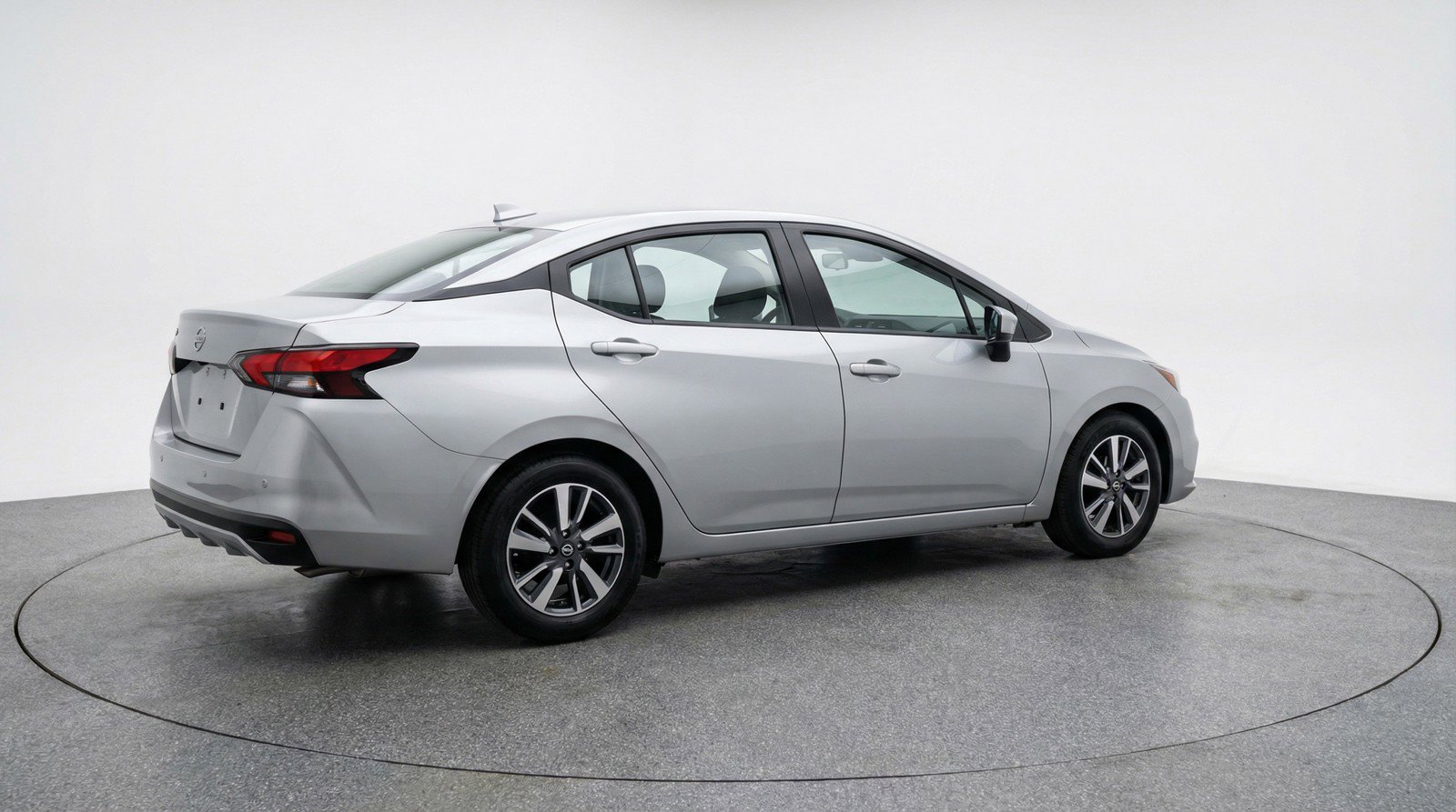 Used 2025 Nissan Versa SV FWD image 9