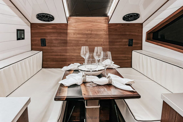 Used 2022 Ford F550 4x4 Crew Cab Super Duty w/ Power Equipment Group image 50