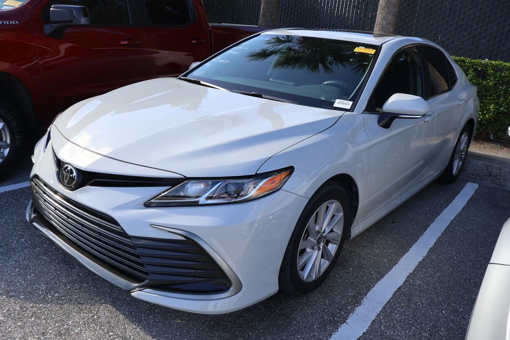 Used 2024 Toyota Camry LE w/ Convenience Package FWD image 2