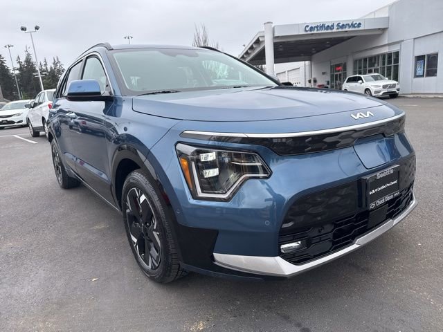 Certified 2023 Kia Niro Wave w/ Wave Preserve Package FWD image 3