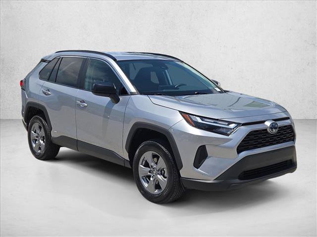 Used 2023 Toyota RAV4 LE AWD/4WD image 3