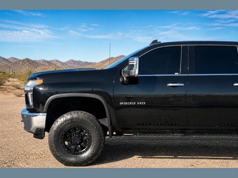 Used 2021 Chevrolet Silverado 2500 LTZ AWD/4WD image 8