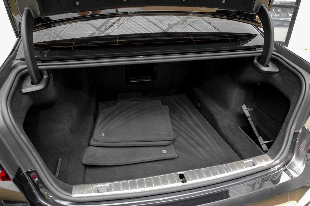 Used 2021 BMW ALPINA B7 xDrive image 54