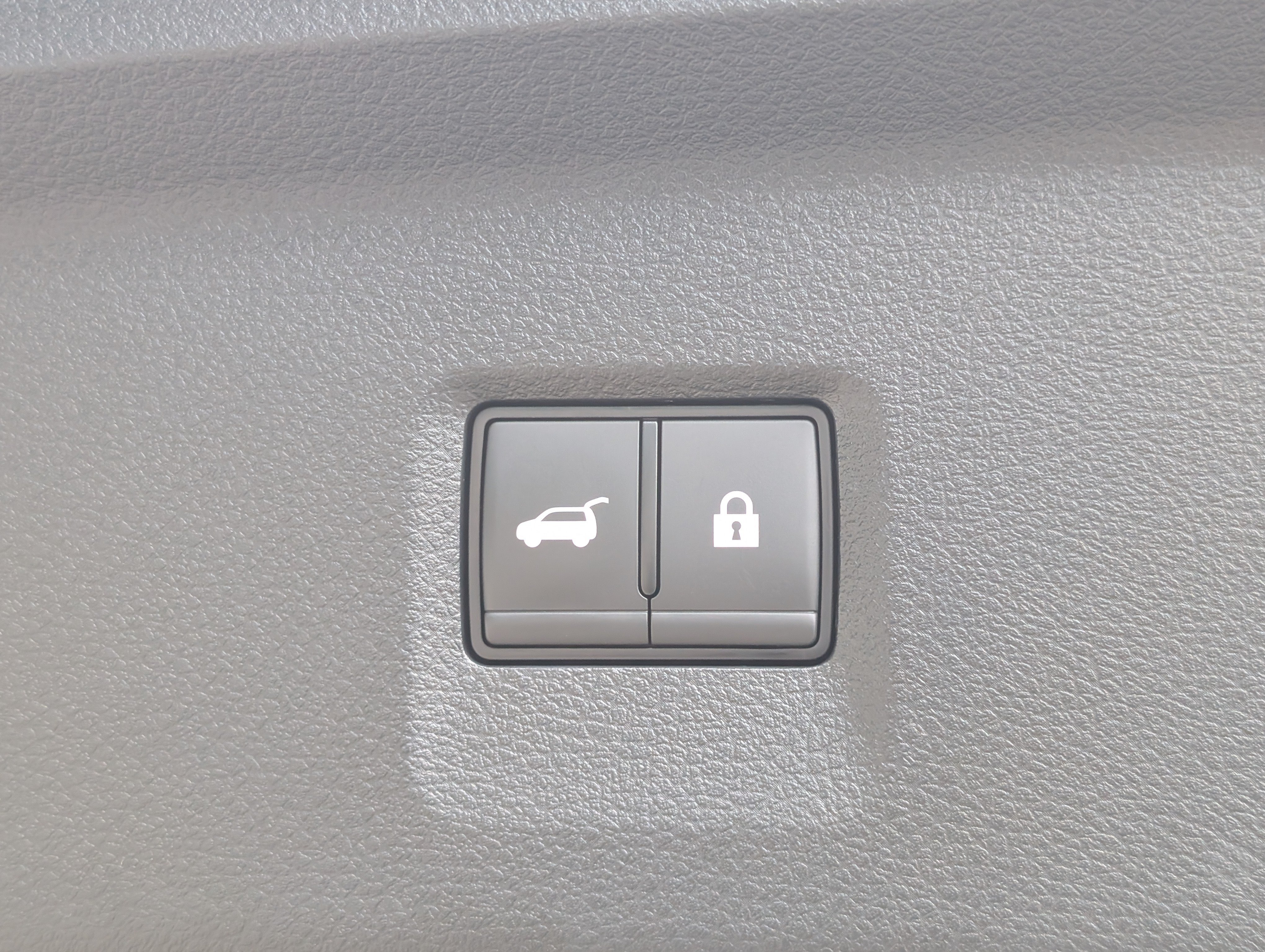 Used 2026 INFINITI QX60 Luxe w/ Cargo Package FWD image 21