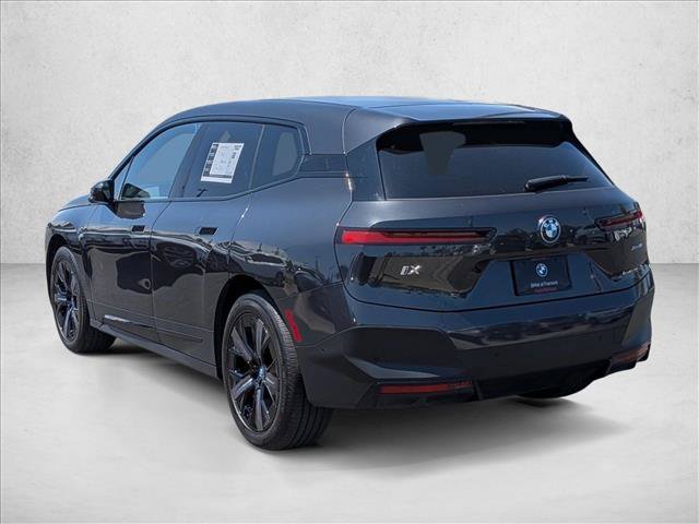 Used 2024 BMW iX xDrive50 AWD/4WD image 8