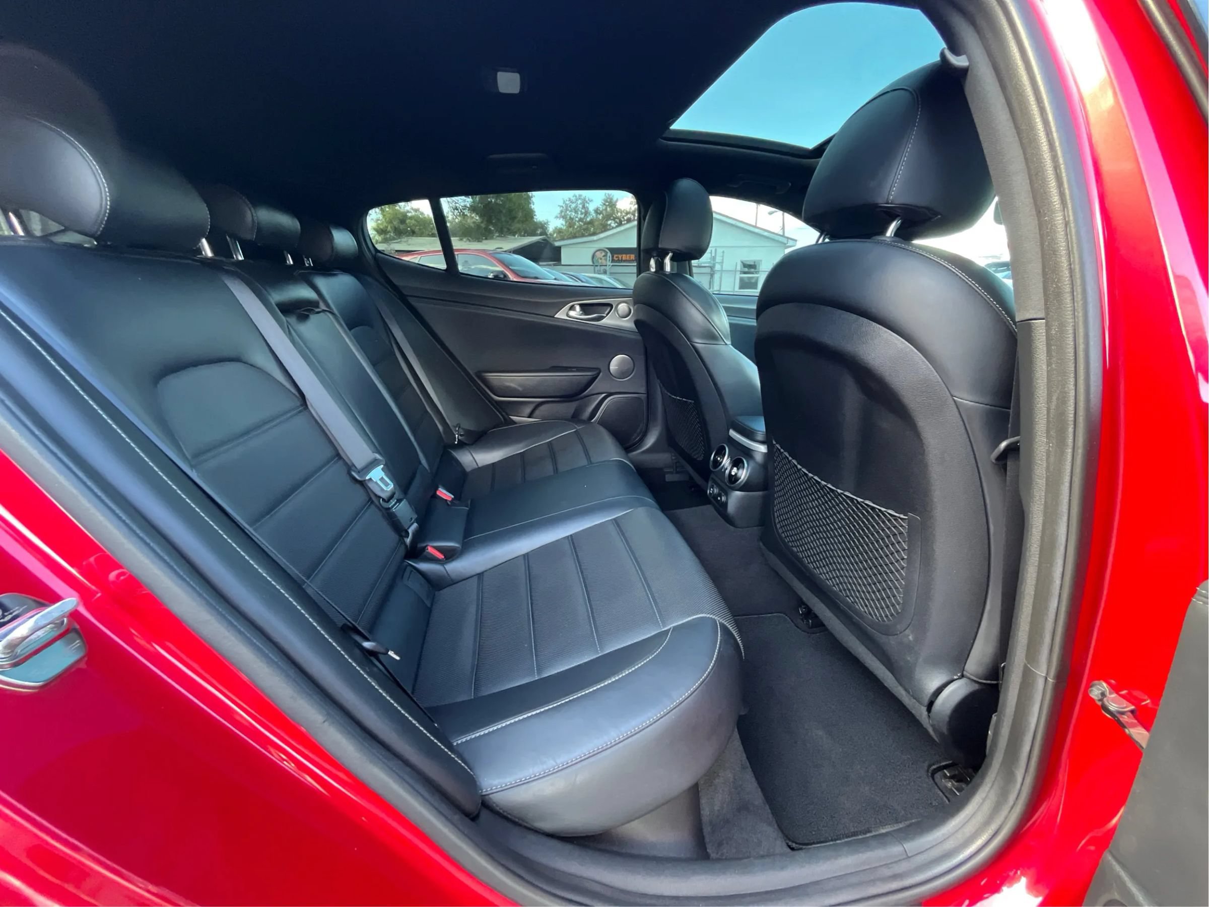 Used 2018 Kia Stinger GT2 RWD image 24