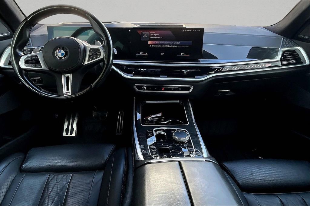 Used 2023 BMW X7 M60i AWD/4WD image 8