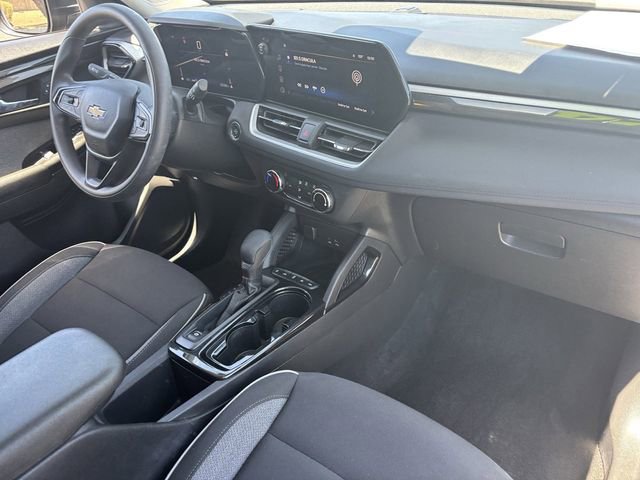 Used 2024 Chevrolet TrailBlazer LS w/ LS Convenience Package AWD/4WD image 12