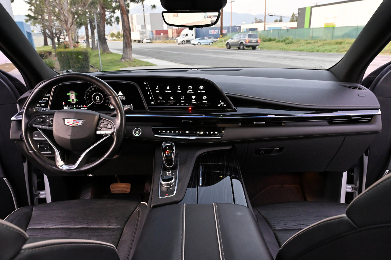 Used 2021 Cadillac Escalade ESV Sport w/ Driver Assist Tech Package image 14