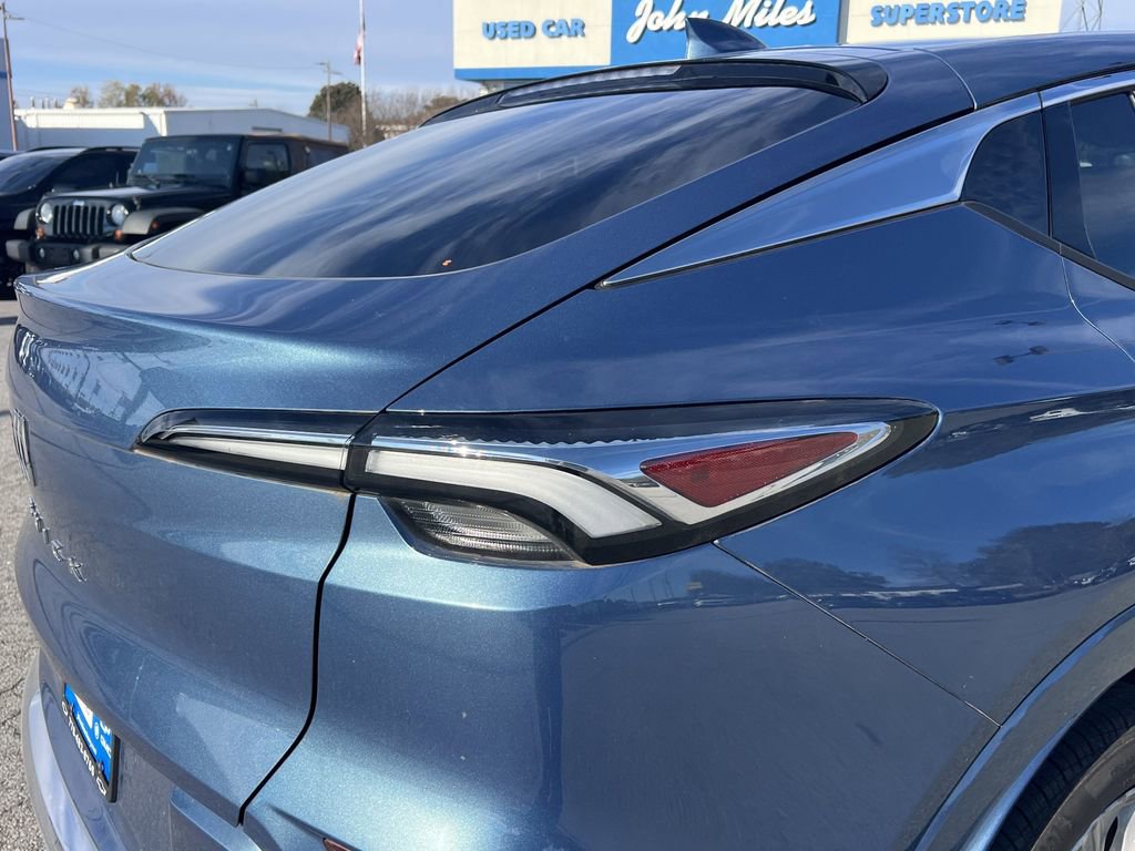 Used 2025 Buick Envista Avenir image 25