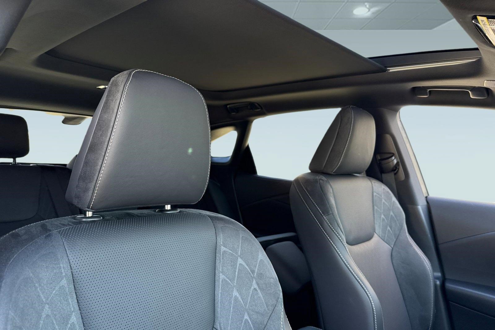 New 2026 Lexus RX 450h AWD image 14