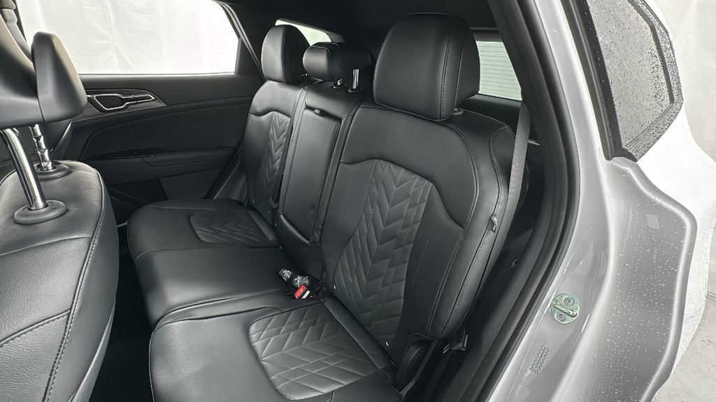 Used 2025 Kia Sportage X-Line image 12