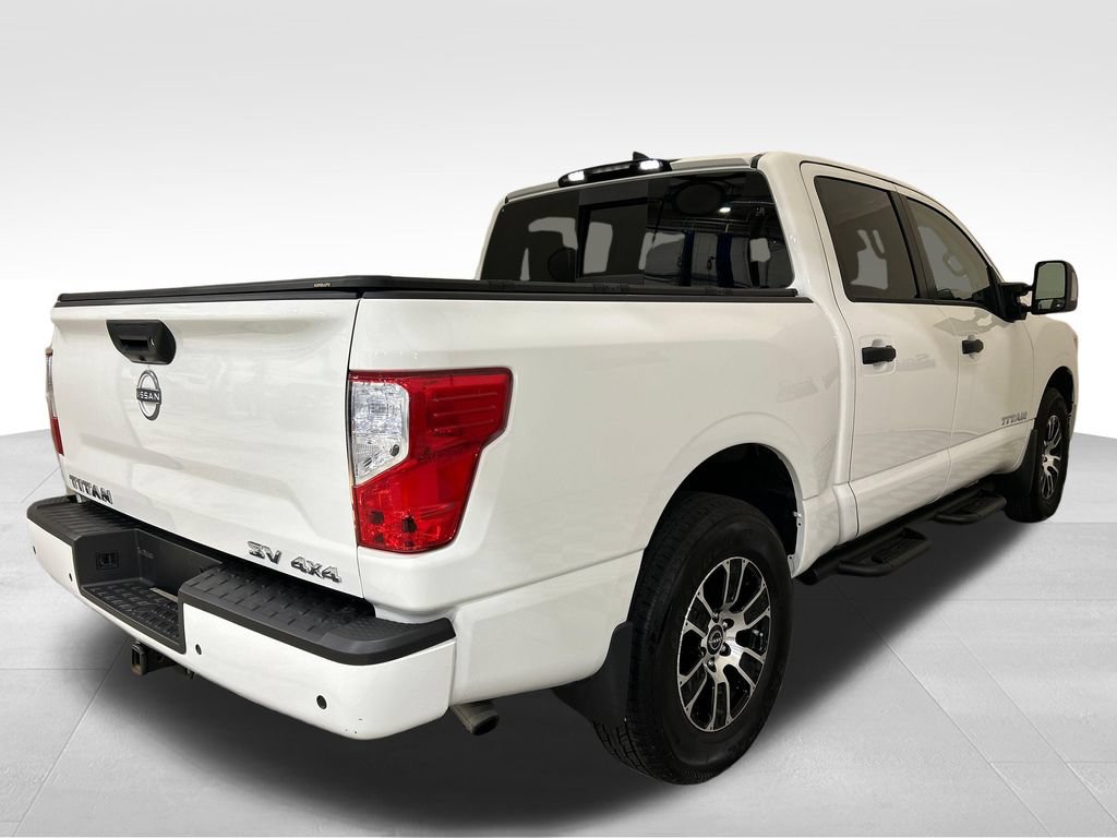 Used 2024 Nissan Titan SV w/ SV Convenience Package AWD/4WD image 6
