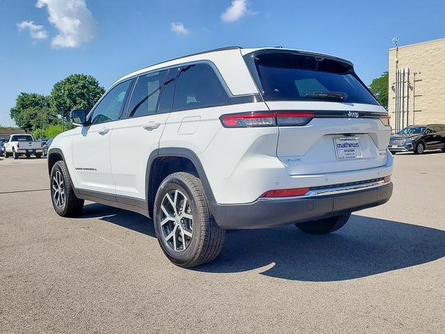 Used 2024 Jeep Grand Cherokee Limited w/ Luxury Tech Group II image 7