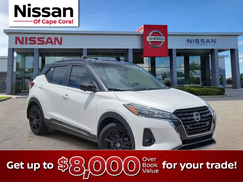 Used 2021 Nissan Kicks SR w/ SR Premium Package FWD image 1