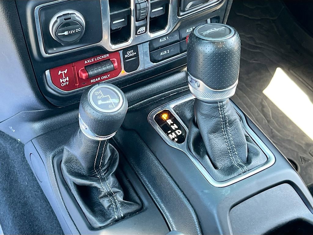 Certified 2024 Jeep Gladiator Mojave w/ Technology Group AWD/4WD image 17