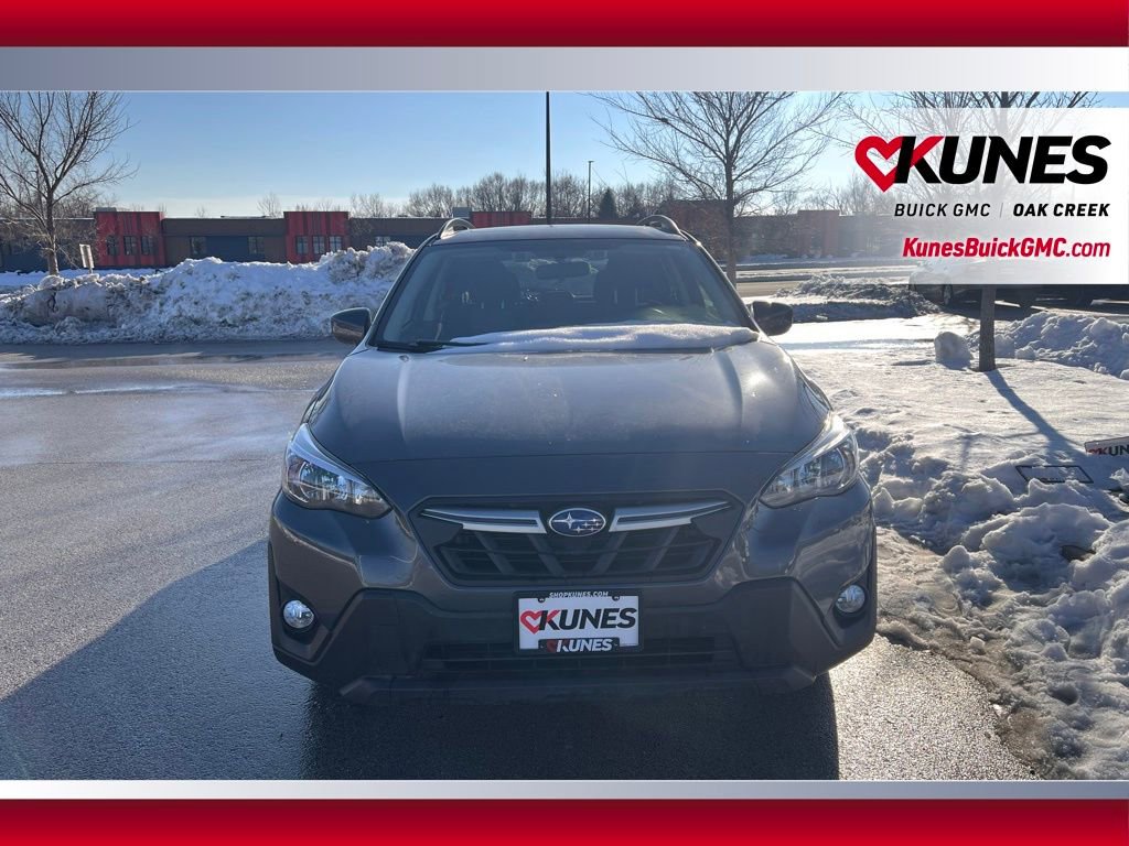 Used 2023 Subaru Crosstrek 2.0i Premium image 3