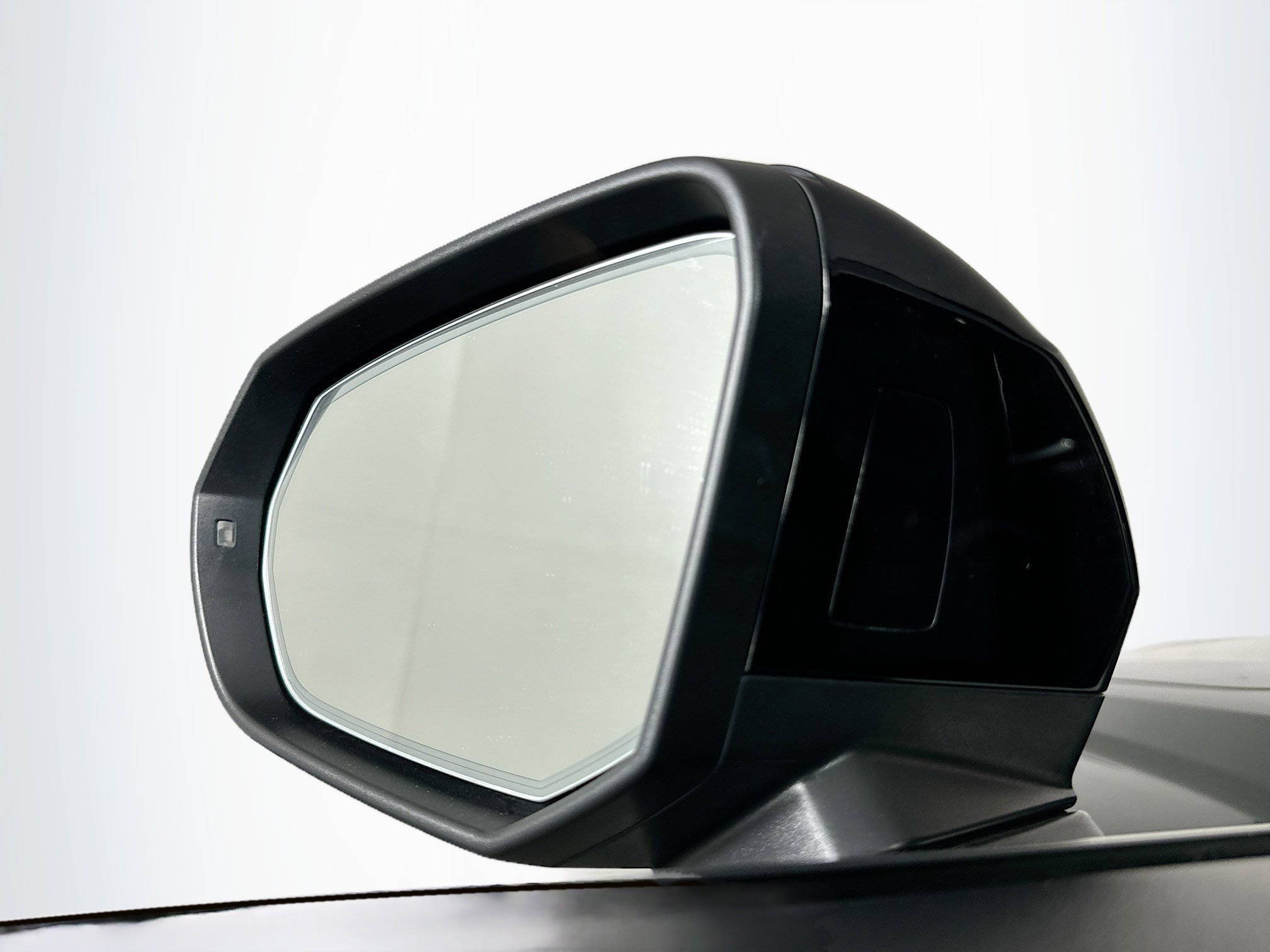 Used 2023 Audi Q3 2.0T Premium image 16