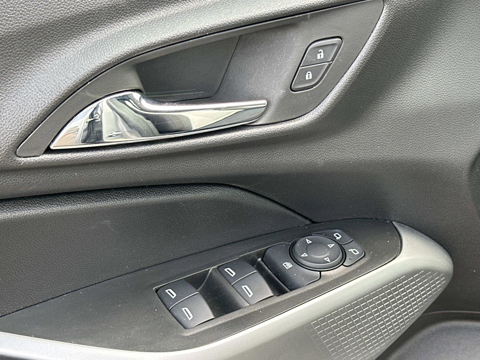 Certified 2024 Chevrolet Trax LS image 15