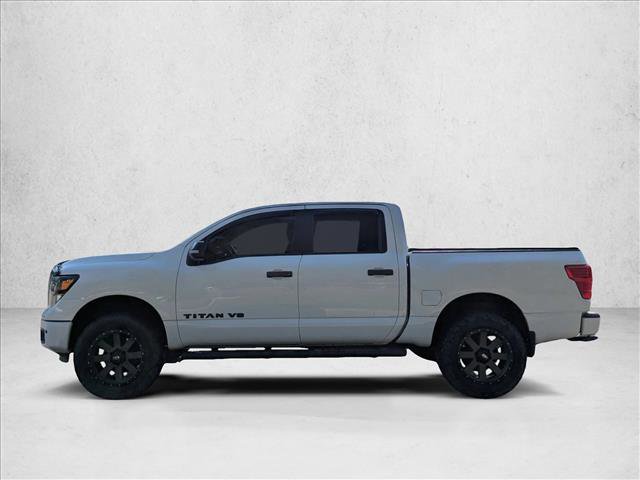 Used 2019 Nissan Titan SL w/ Midnight Edition AWD/4WD image 9
