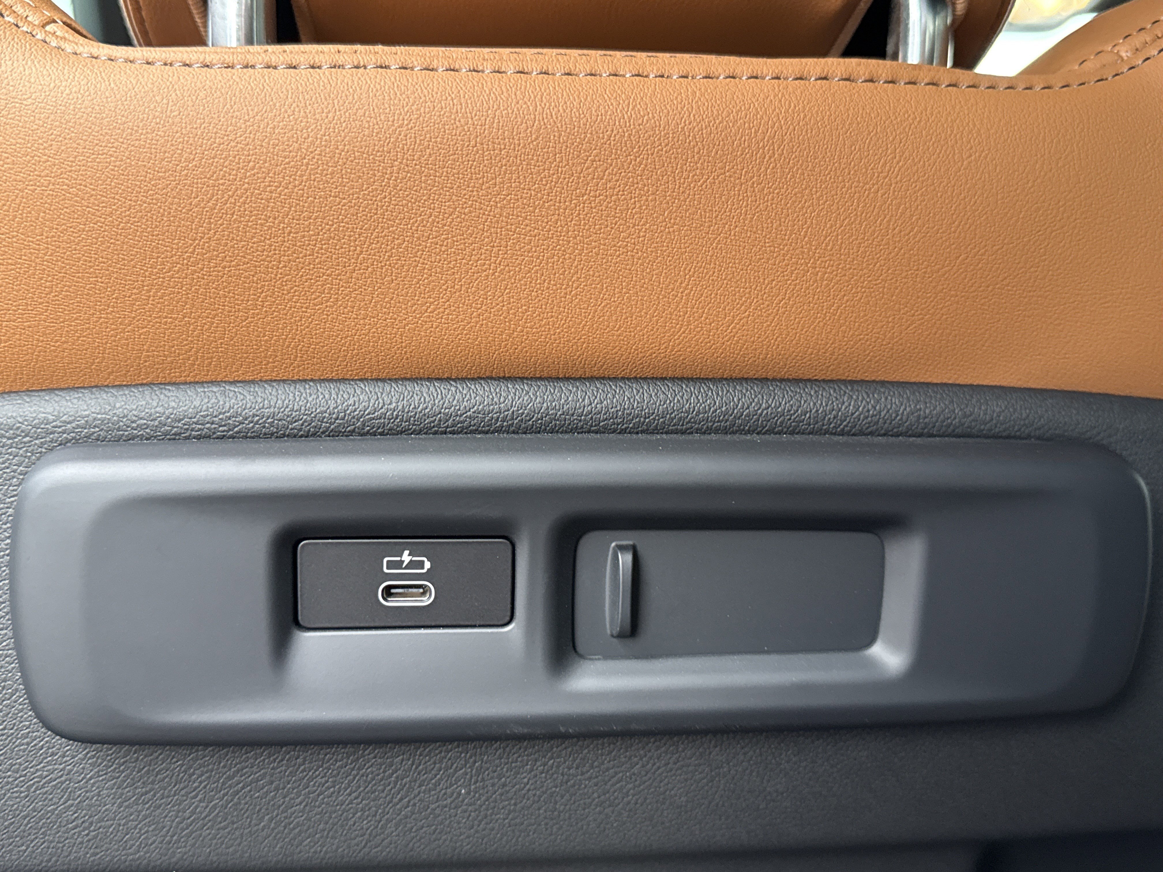 Certified 2023 BMW X5 sDrive40i w/ Premium Package image 38