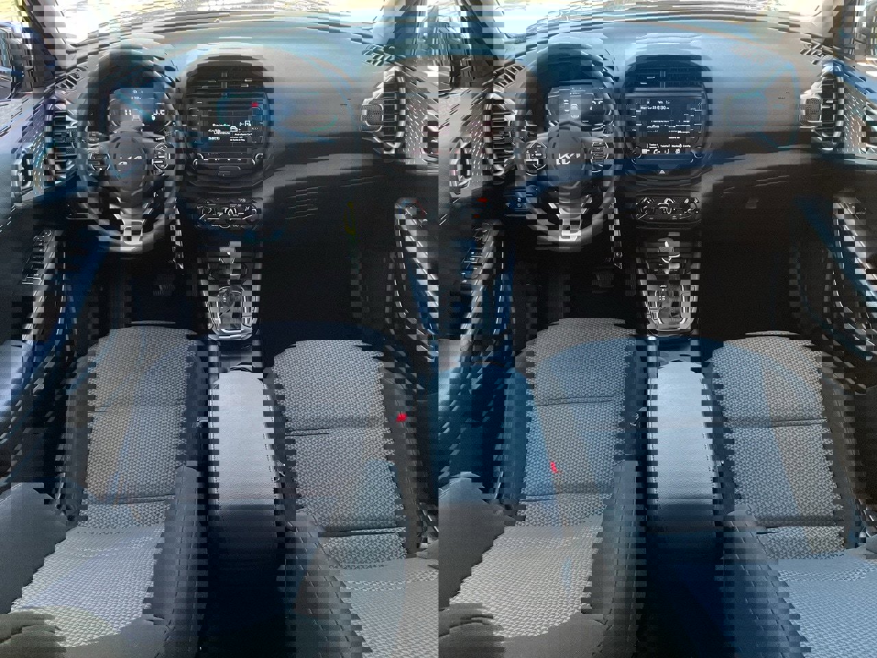 Used 2025 Kia Soul LX w/ LX Technology Package image 20