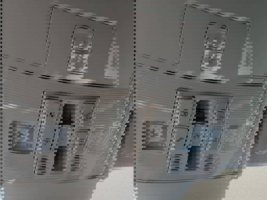 Used 2022 Volkswagen Atlas SEL Premium AWD/4WD image 24