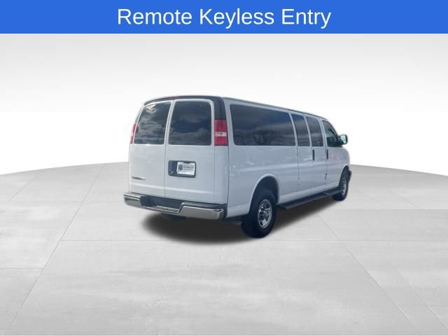 Used 2020 Chevrolet Express 3500 LT w/ LT Preferred Equipment Group RWD image 7