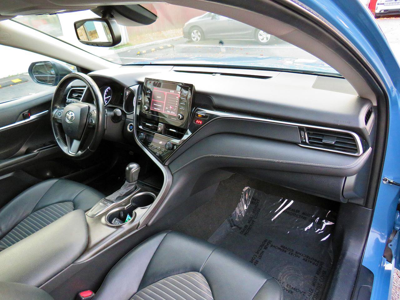 Used 2023 Toyota Camry SE w/ Convenience Package image 19