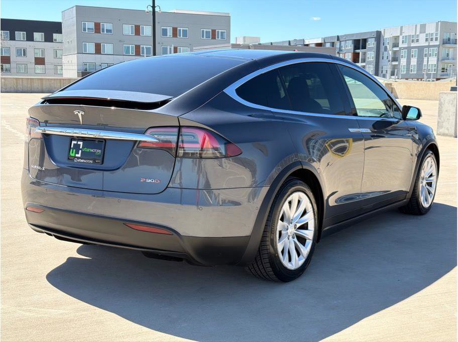 Used 2016 Tesla Model X Performance image 8