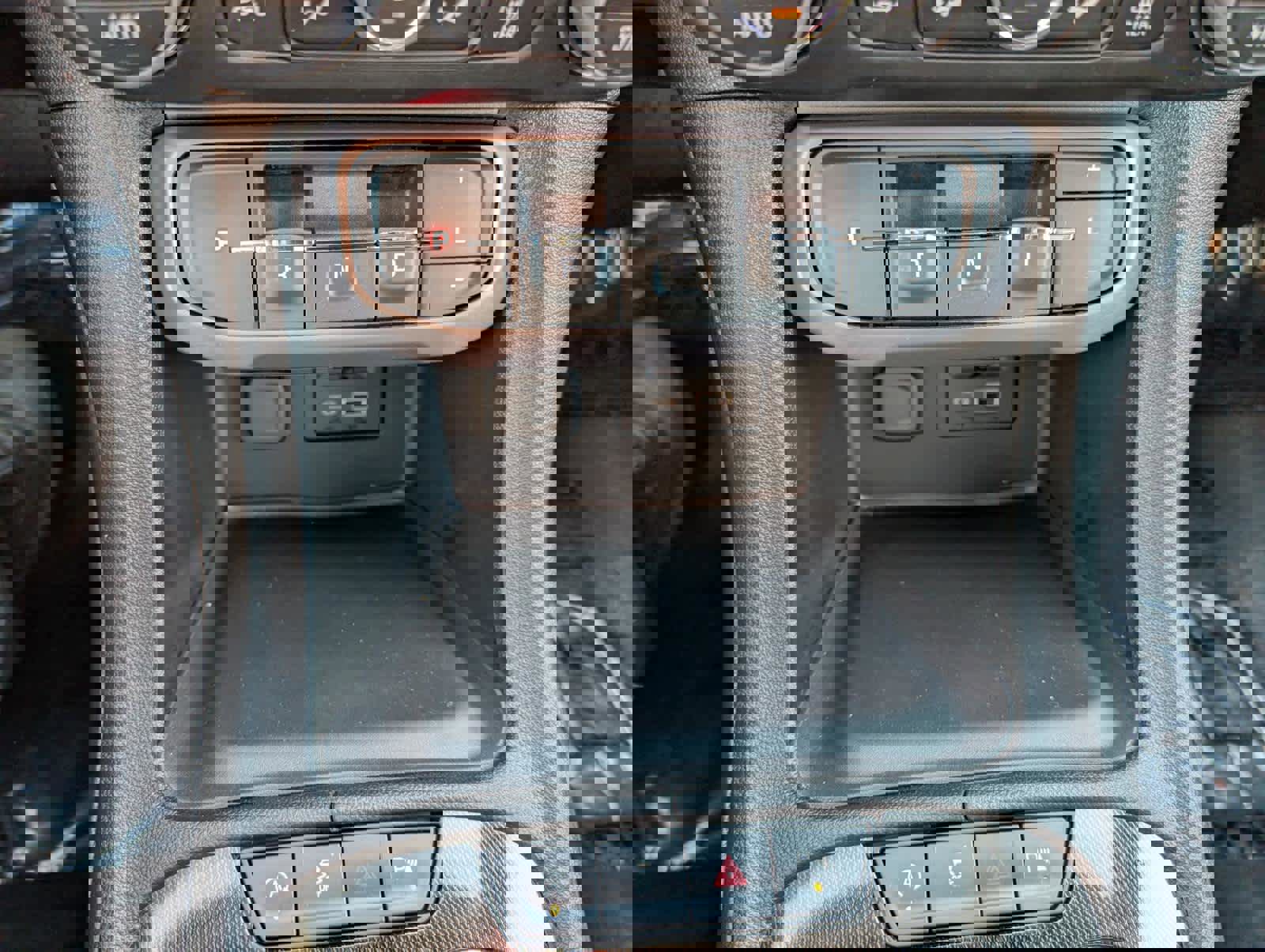 Certified 2023 GMC Acadia AT4 image 28