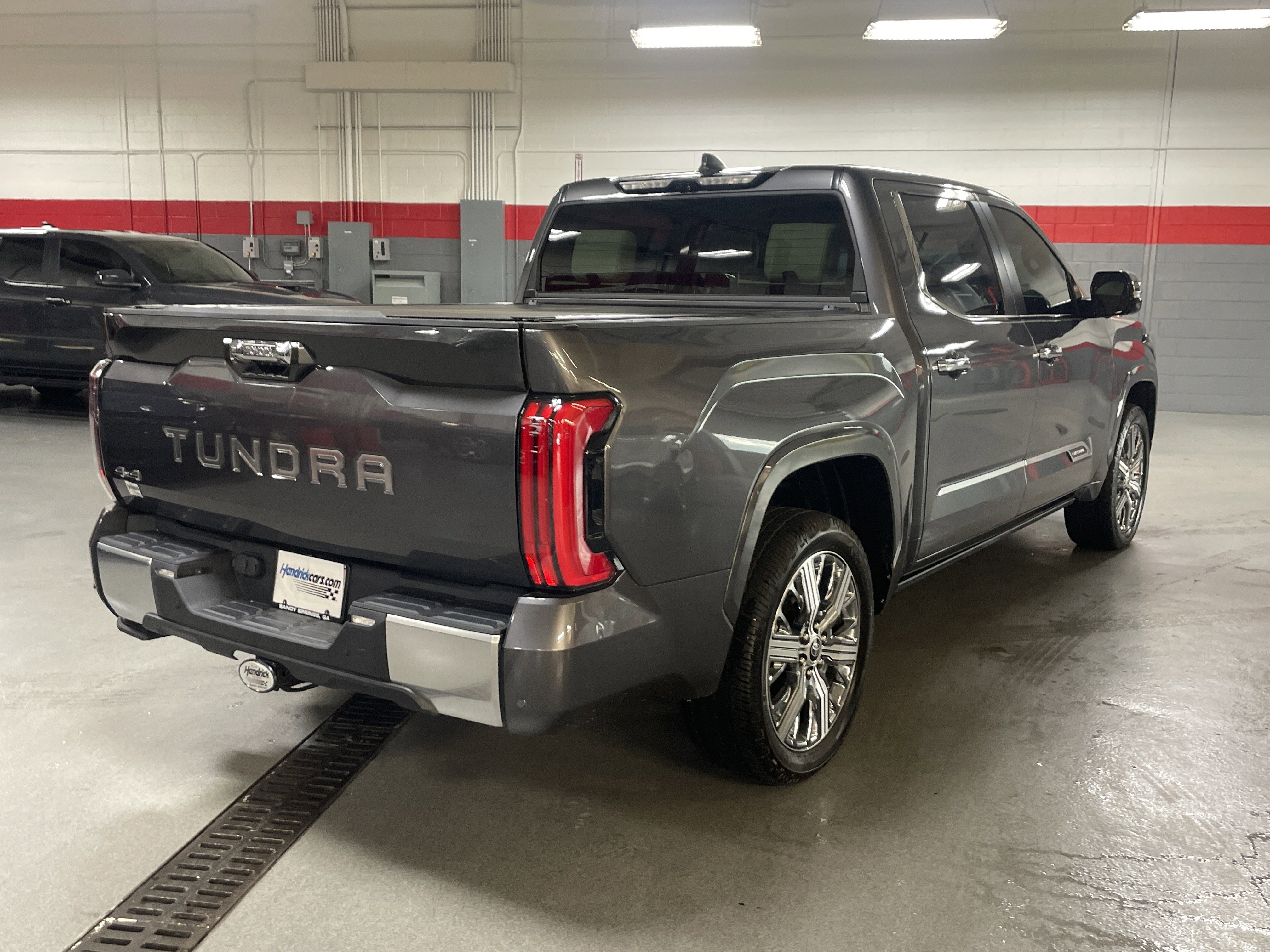 Used 2024 Toyota Tundra Capstone AWD/4WD image 10