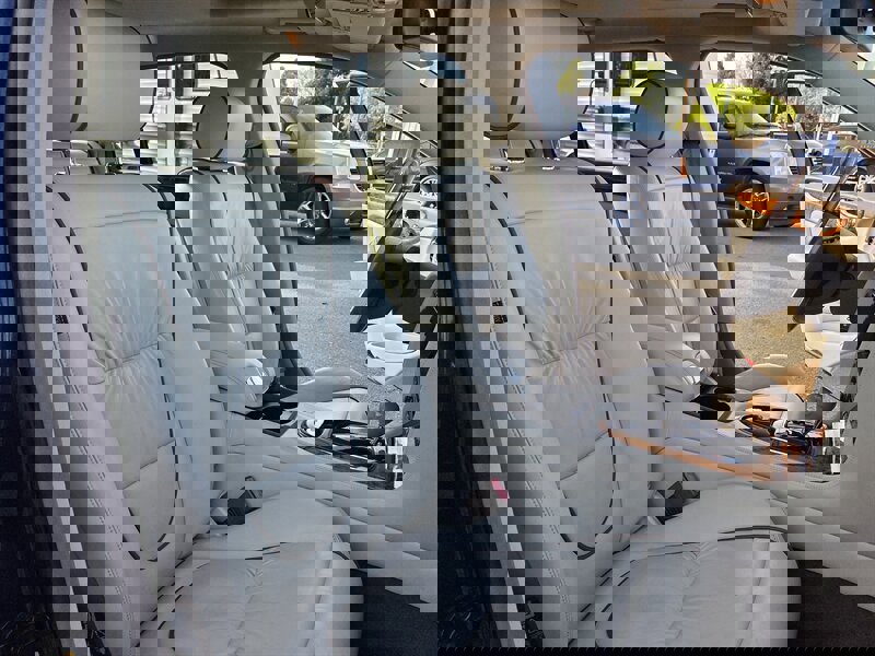 Used 2006 Jaguar XJ8 image 31