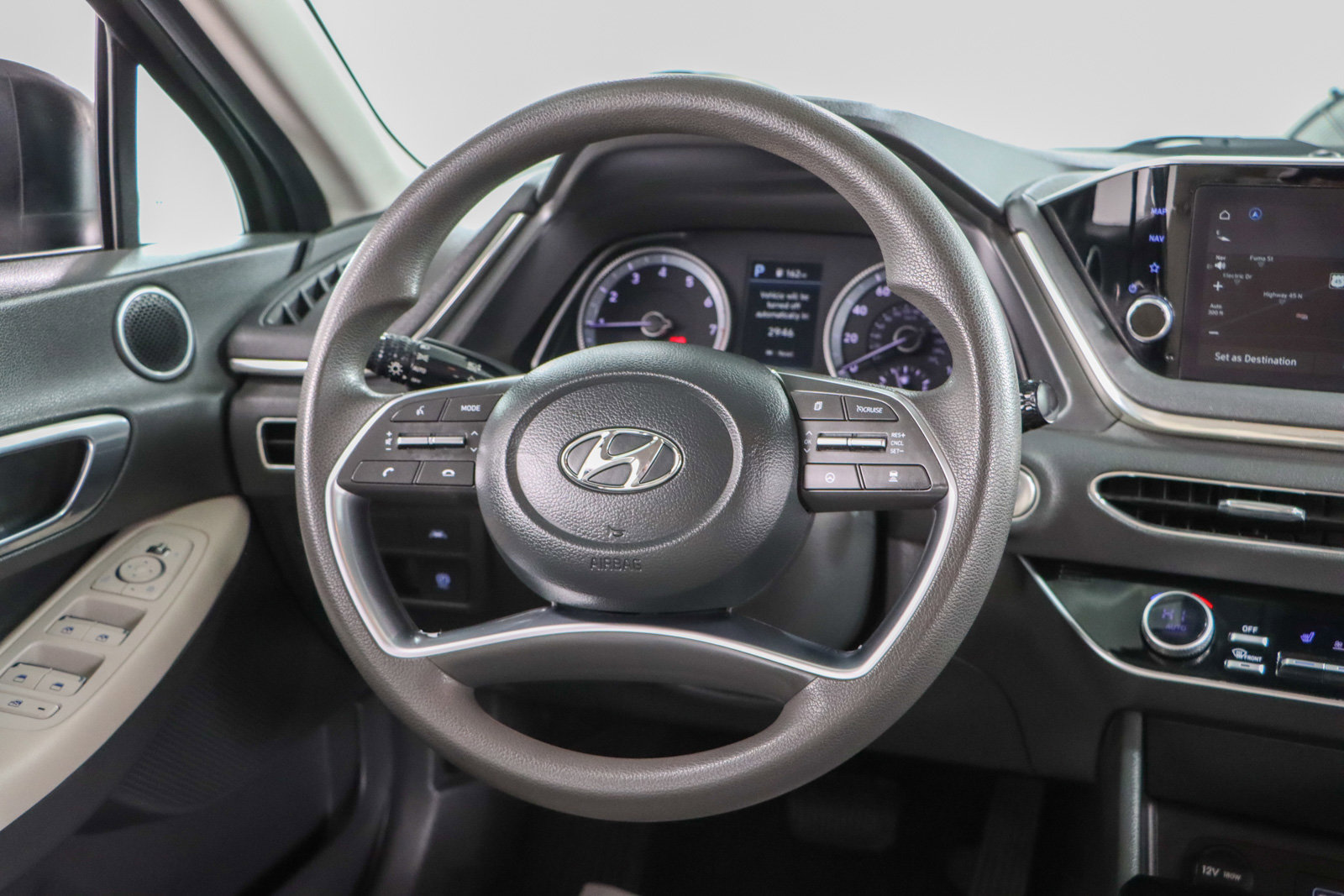 Used 2023 Hyundai Sonata SEL image 12