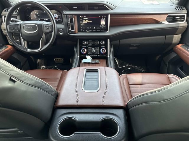 Used 2023 GMC Yukon Denali Ultimate image 18