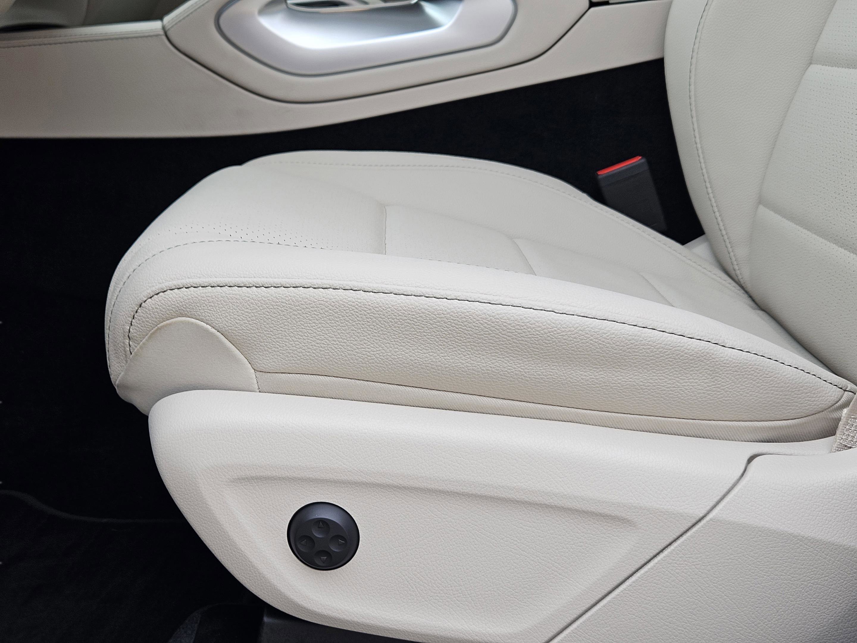 Certified 2026 Mercedes-Benz GLE 450 4MATIC image 16