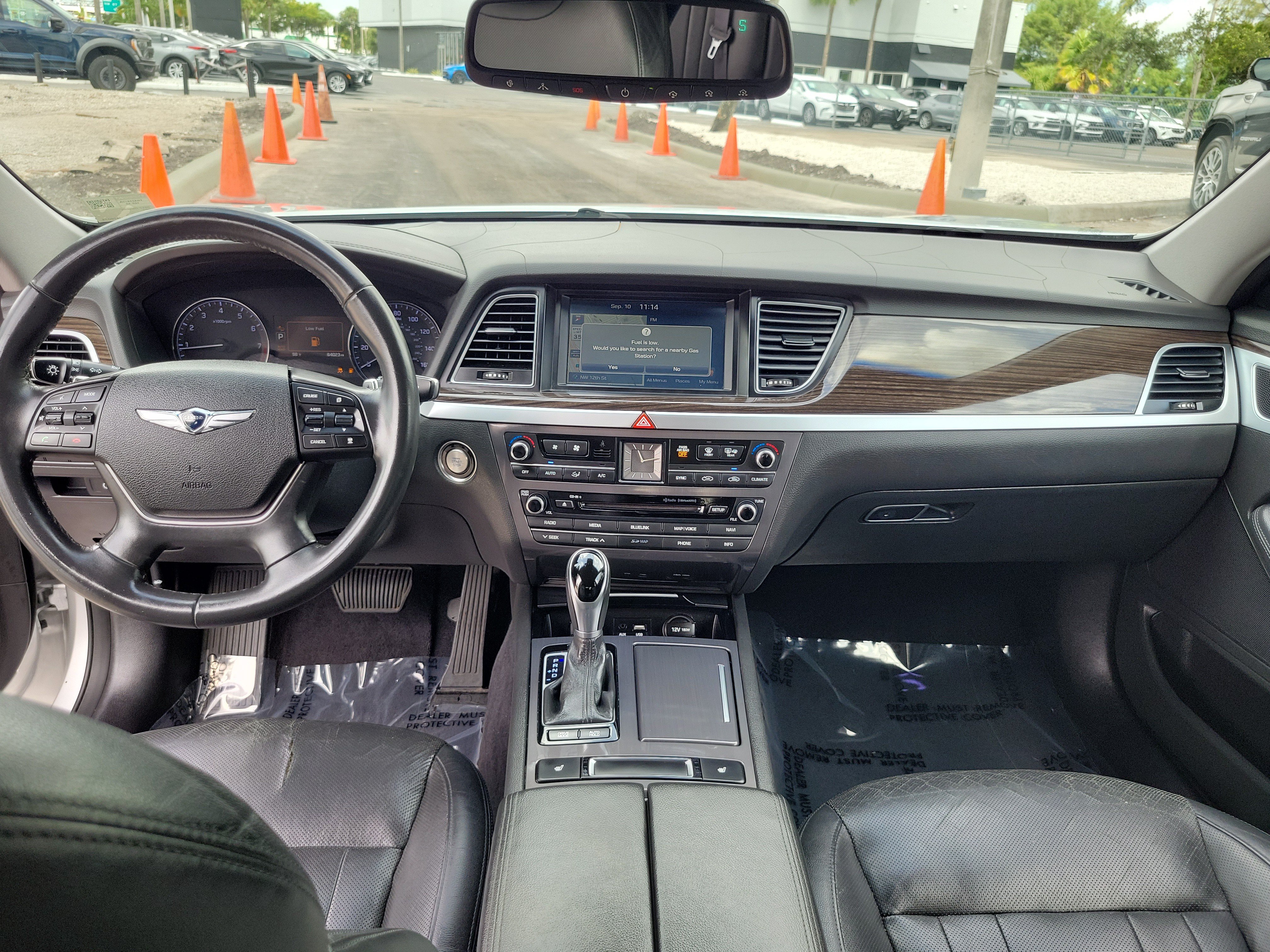 Used 2017 Genesis G80 3.8 RWD image 17