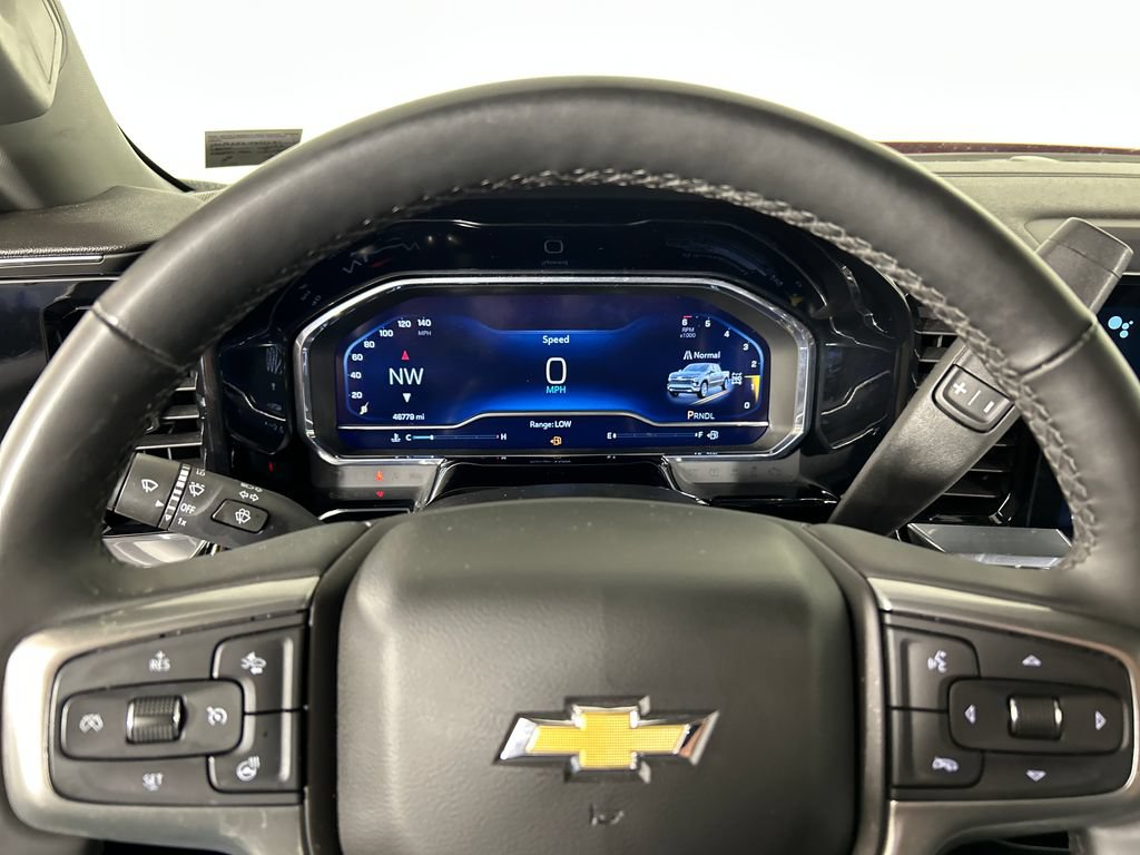 Used 2023 Chevrolet Silverado 1500 LT AWD/4WD image 15