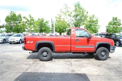 Used 2004 Chevrolet Silverado 2500 LS w/ Skid Plate Package AWD/4WD image 4