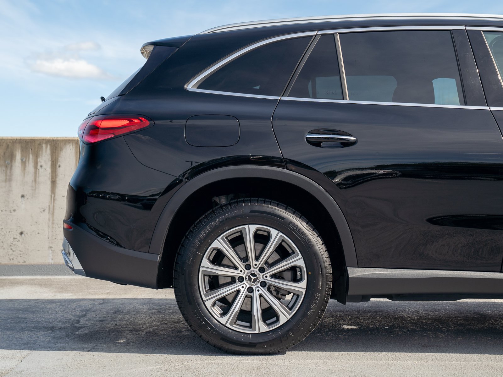 Used 2023 Mercedes-Benz GLC 300 4MATIC image 14