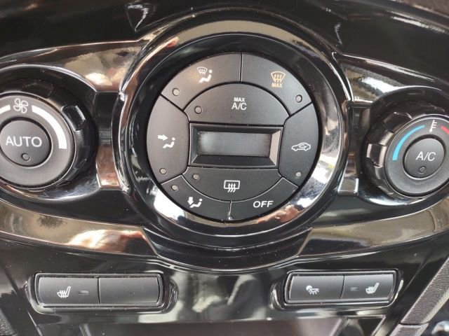 Used 2014 Ford Fiesta Titanium FWD image 16