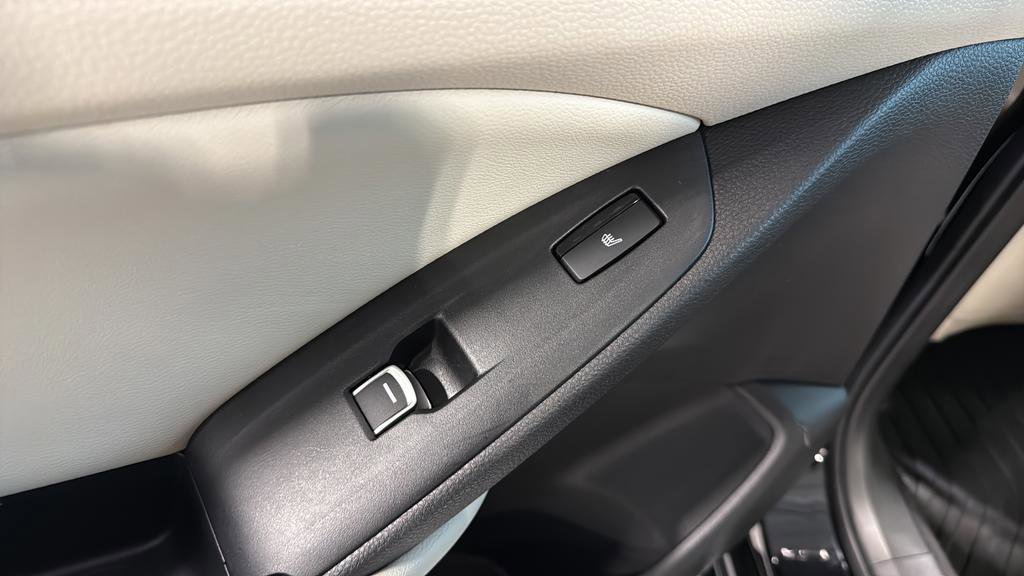 Used 2018 Honda Accord Touring image 15