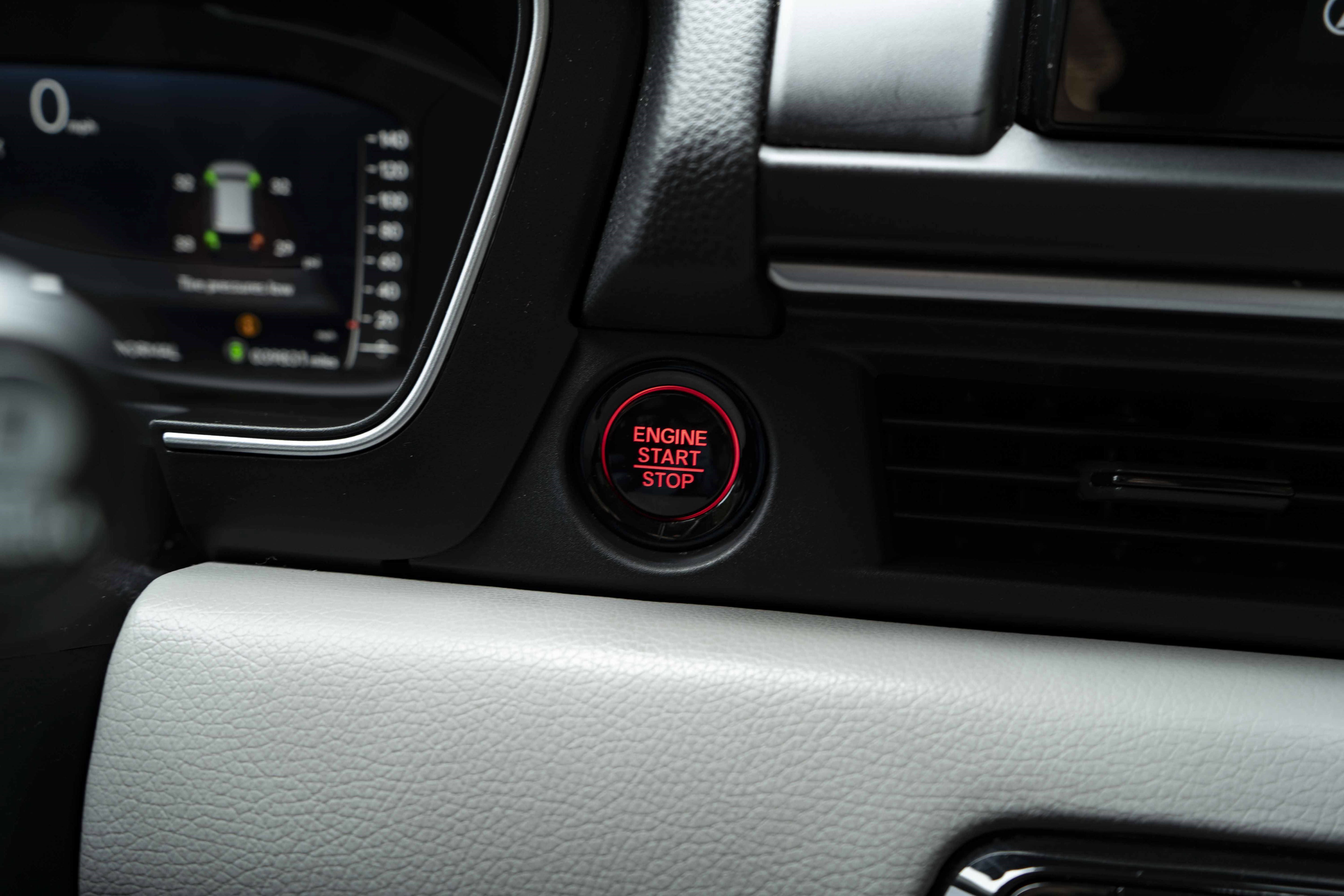 Used 2025 Honda Pilot Elite image 26