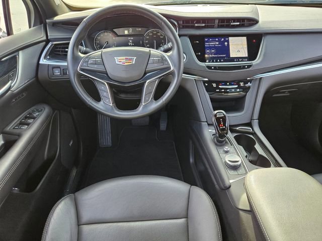 Certified 2025 Cadillac XT5 Premium Luxury FWD image 12