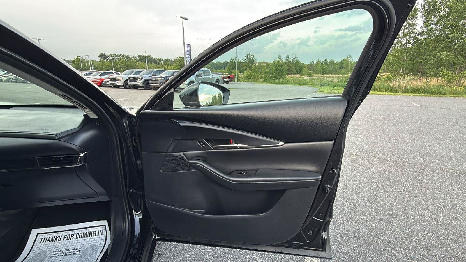 Used 2023 MAZDA CX-30 AWD 2.5 S w/ Preferred Package image 16