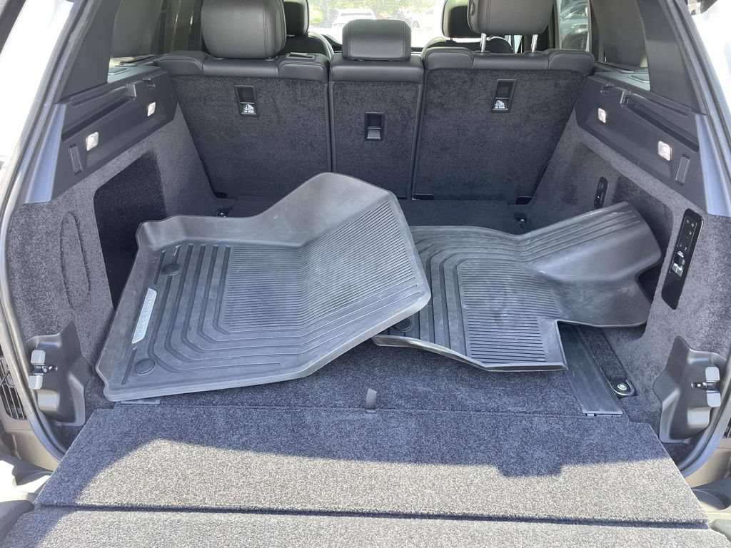 Certified 2022 Land Rover Range Rover SE AWD/4WD image 17