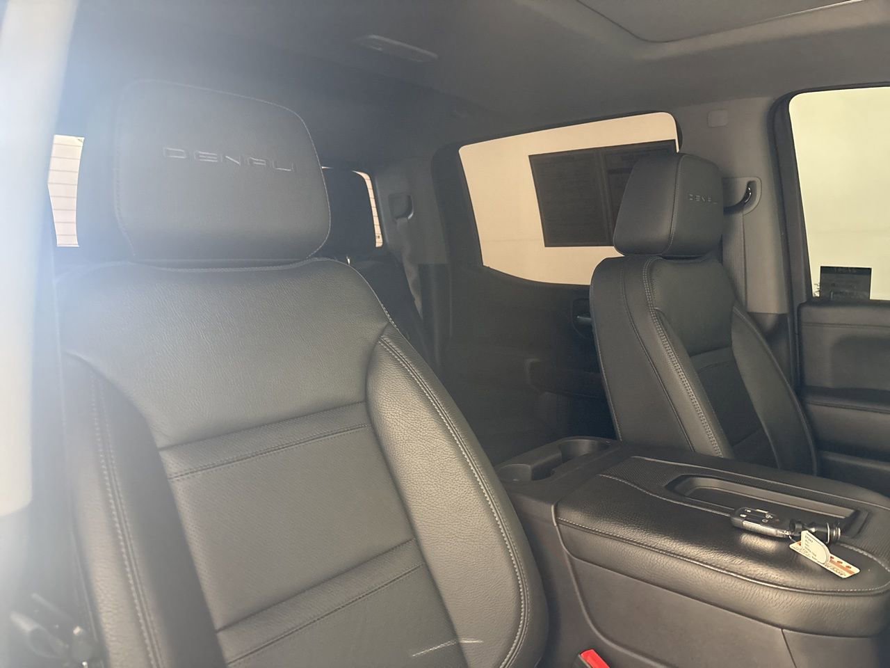 Used 2021 GMC Sierra 1500 Denali w/ Denali Ultimate Package AWD/4WD image 28