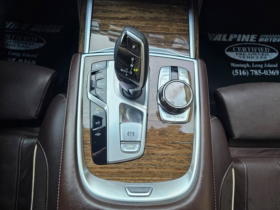 Used 2019 BMW 750i xDrive w/ Executive Package image 16