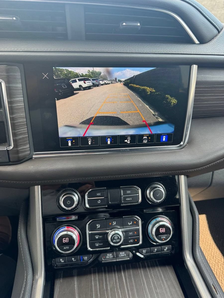 Used 2022 GMC Yukon Denali RWD image 10